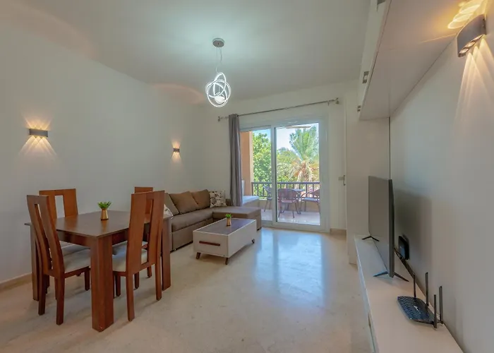 Cozy With A Pool In South Marina-elgouna Apartment *